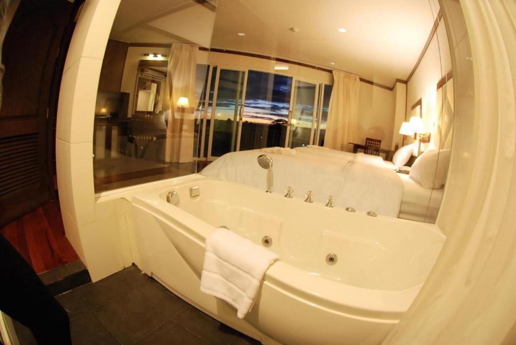River City Hotel Mukdahan Zewnętrze zdjęcie