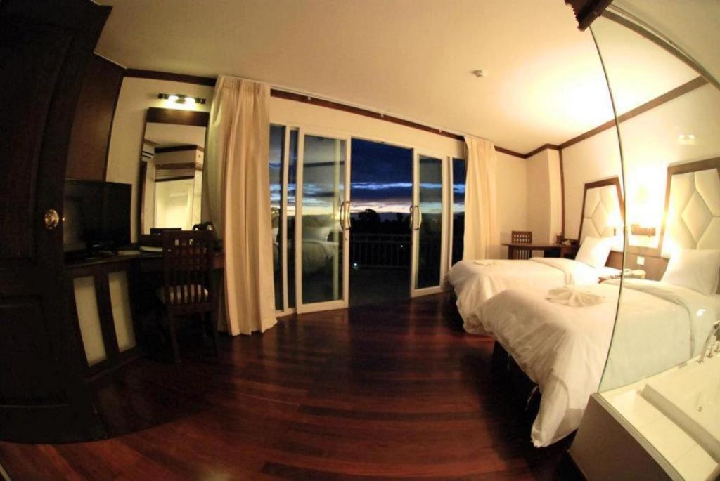River City Hotel Mukdahan Zewnętrze zdjęcie
